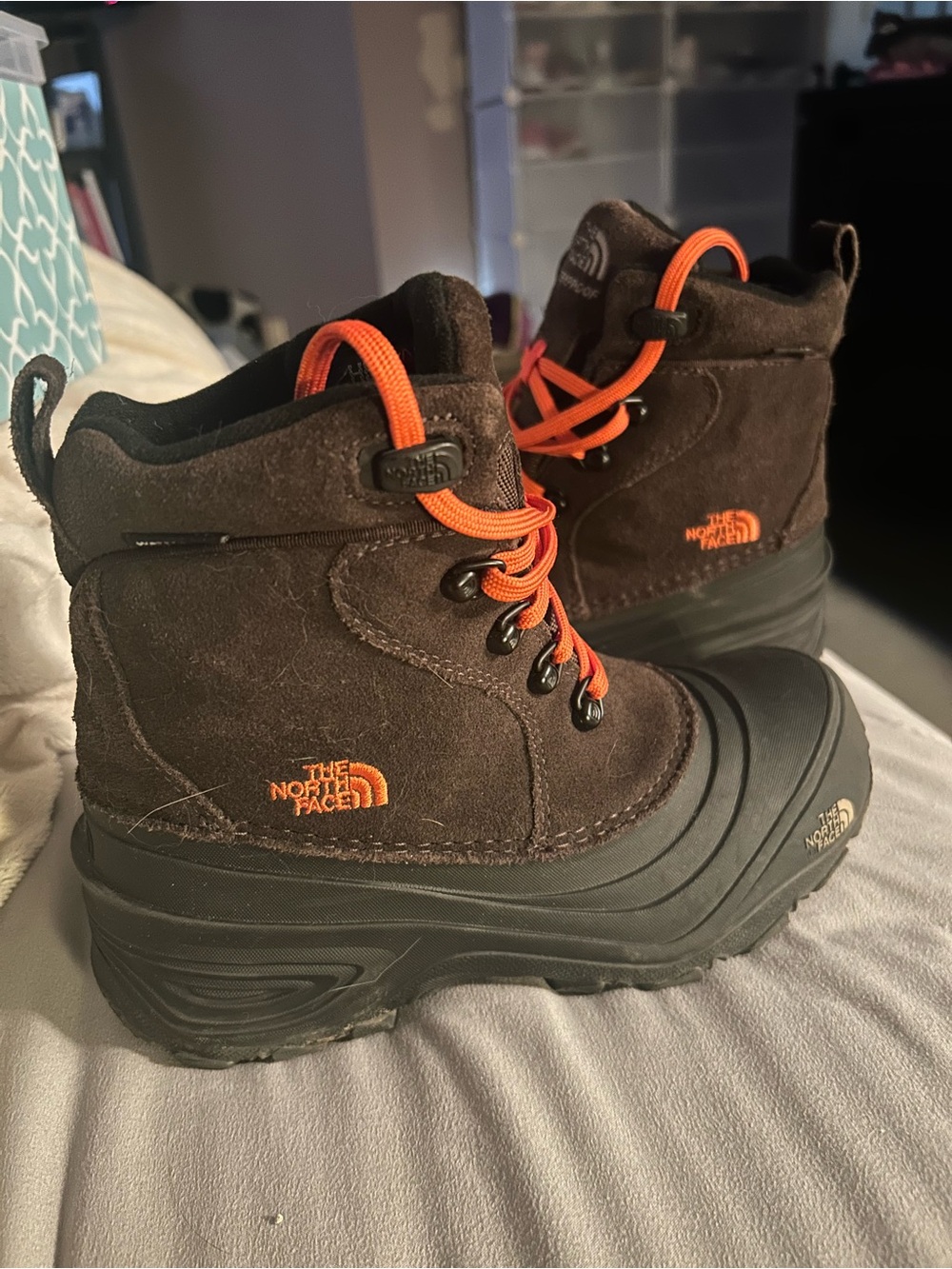 The North Face Chilkat Suede Boots with Sienna Orange Laces Size 3